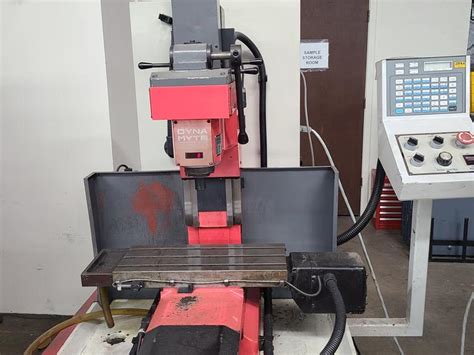 Dyna Myte 2800 CNC Vertical Milling Machine